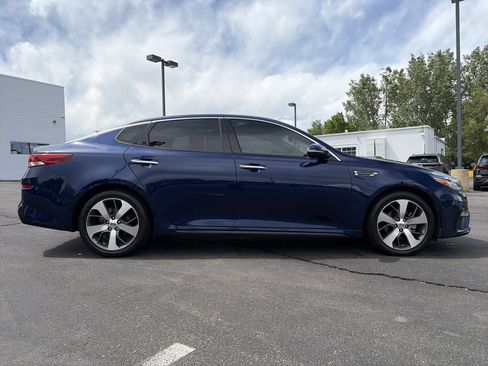 Used 2019 Kia Optima S w/ S Panoramic Sunroof Package FWD image 4