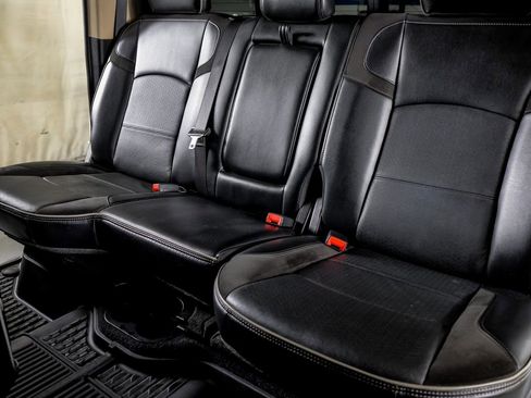 Used 2020 RAM 3500 Laramie image 32