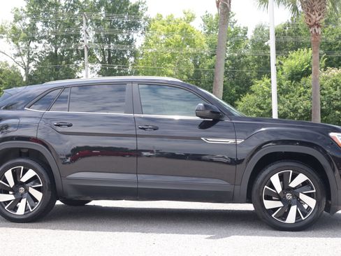 Used 2024 Volkswagen Atlas Cross Sport SE AWD/4WD image 6