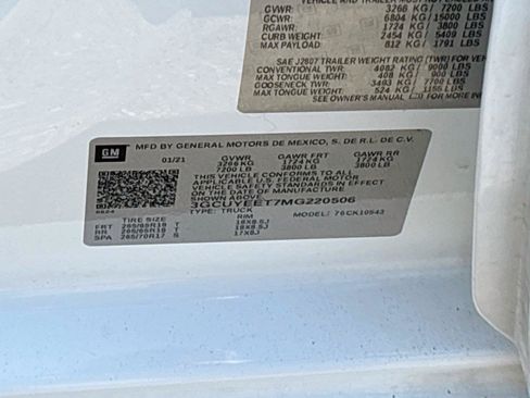 Used 2021 Chevrolet Silverado 1500 RST w/ Convenience Package II AWD/4WD image 32