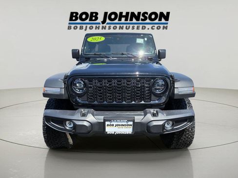 Used 2025 Jeep Wrangler Unlimited Sport AWD/4WD image 9
