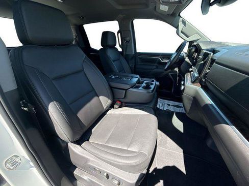 Used 2026 GMC Sierra 1500 SLT AWD/4WD image 25