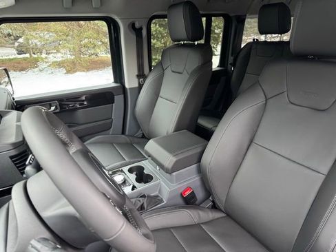 New 2025 INEOS Grenadier Fieldmaster Edition image 11