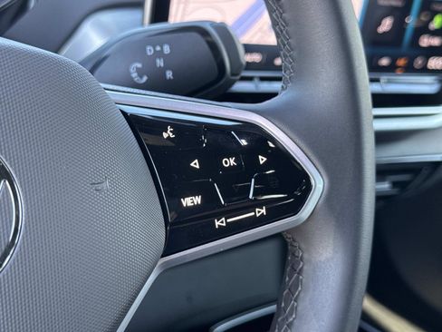New 2025 Volkswagen ID.4 Pro image 12