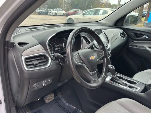 Used 2018 Chevrolet Equinox Premier image 14