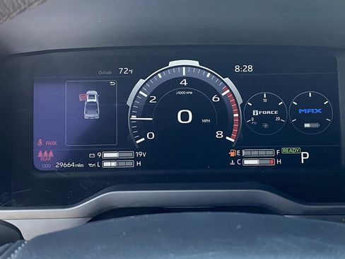 Used 2024 Toyota Tundra Limited AWD/4WD image 34