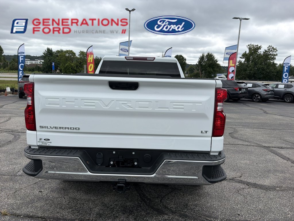 Used 2024 Chevrolet Silverado 1500 LT AWD/4WD image 8