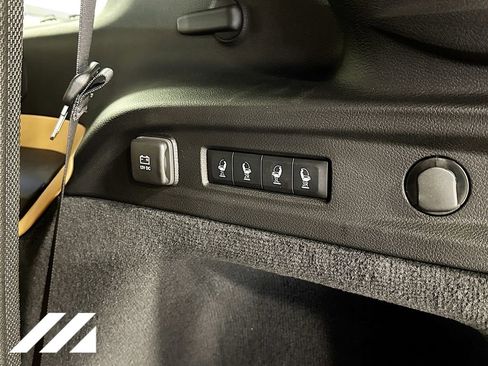 Used 2026 Jeep Grand Cherokee L Summit w/ Advanced Protech Group IV AWD/4WD image 31