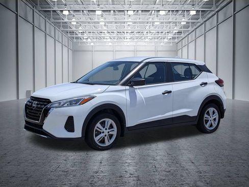 Used 2024 Nissan Kicks S FWD image 5