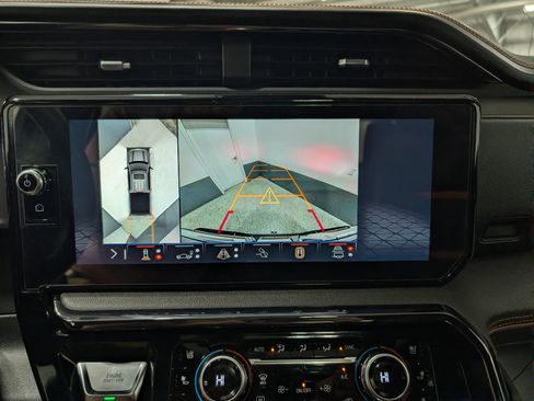 Used 2024 GMC Sierra 1500 AT4 w/ AT4 Premium Package image 32