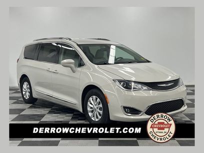 Used 2019 Chrysler Pacifica Touring-L