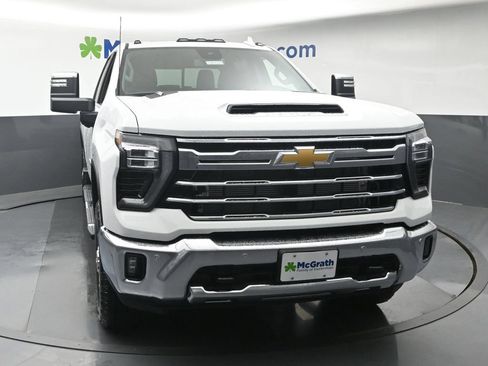 New 2026 Chevrolet Silverado 2500 LTZ w/ LTZ Plus Package AWD/4WD image 5
