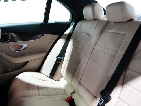 Used 2018 Mercedes-Benz C 300 Sedan image 18