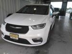 Used 2023 Chrysler Pacifica Touring-L FWD image 5
