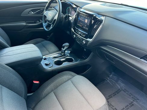 Used 2023 Chevrolet Traverse LT AWD/4WD image 15
