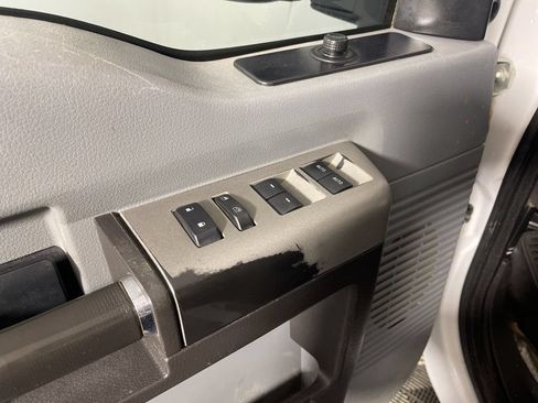 Used 2015 Ford F350 XLT AWD/4WD image 10