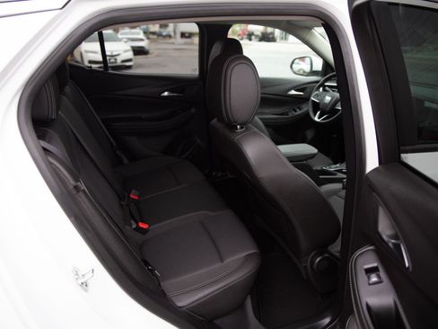 Used 2025 Buick Encore GX Preferred AWD/4WD image 14