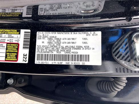 Used 2024 Toyota Tacoma TRD Off-Road w/ TRD Off Road Upgrade Package AWD/4WD image 31