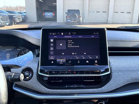 Certified 2022 Jeep Compass Latitude w/ Convenience Group image 14