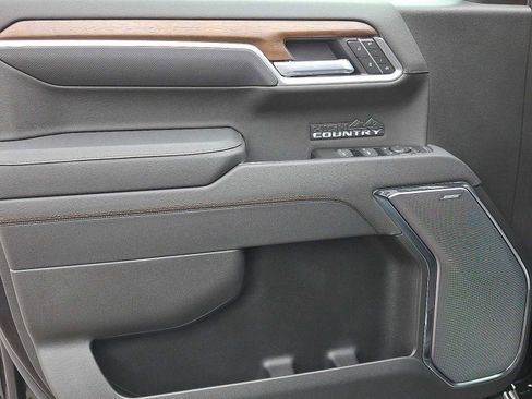 New 2026 Chevrolet Silverado 1500 High Country w/ Midnight Edition image 8