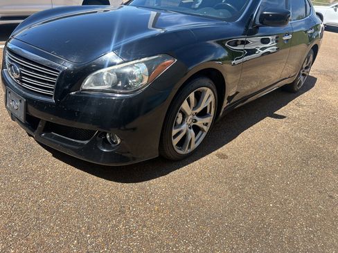 Used 2013 INFINITI M37 x w/ Premium Pkg image 3
