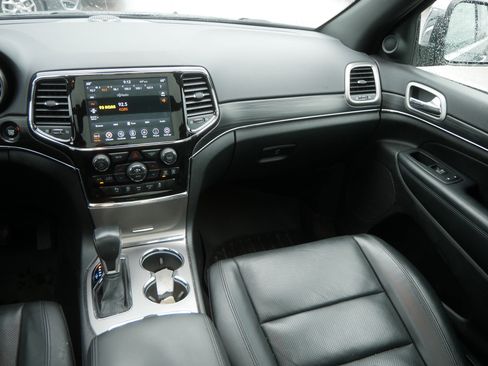 Certified 2021 Jeep Grand Cherokee Limited w/ Luxury Group II AWD/4WD image 11