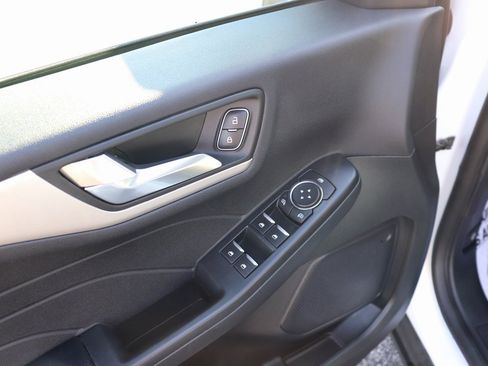 Used 2022 Ford Escape SEL image 28