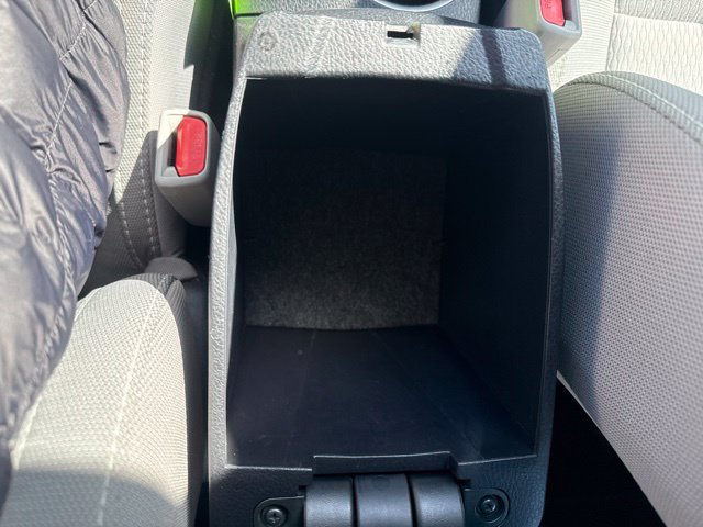 Used 2015 Toyota Corolla LE FWD image 30