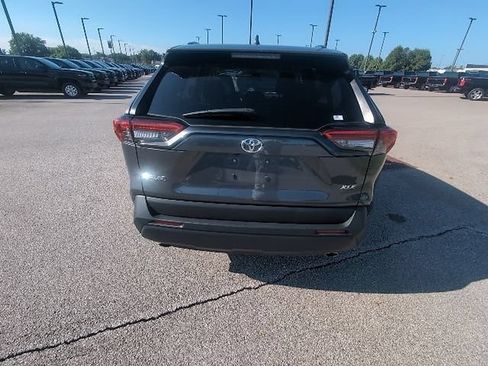 Used 2025 Toyota RAV4 XLE FWD image 6