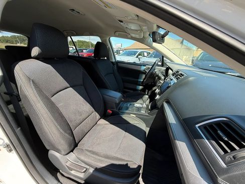 Used 2019 Subaru Outback 2.5i Premium AWD/4WD image 16