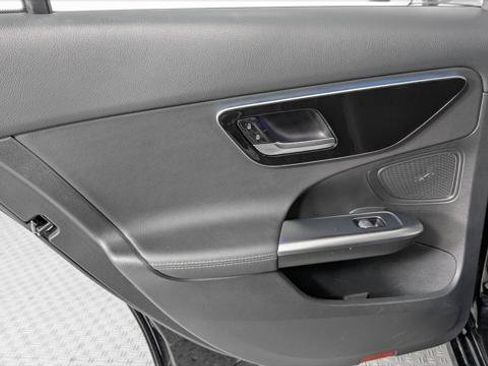 Used 2025 Mercedes-Benz C 300 Sedan image 14