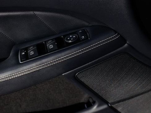 Used 2012 Mercedes-Benz CLS 550 4MATIC w/ Premium I Pkg image 53