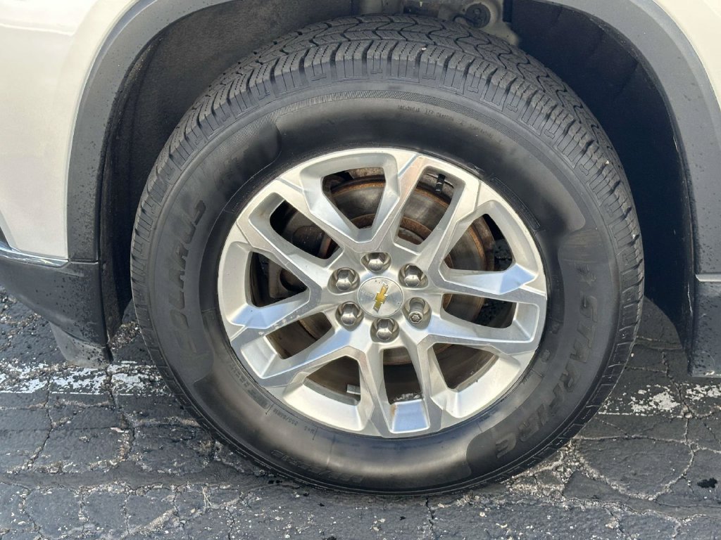 Used 2018 Chevrolet Traverse LT FWD image 9