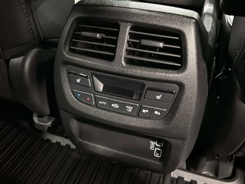Used 2021 Honda Pilot Black Edition image 19