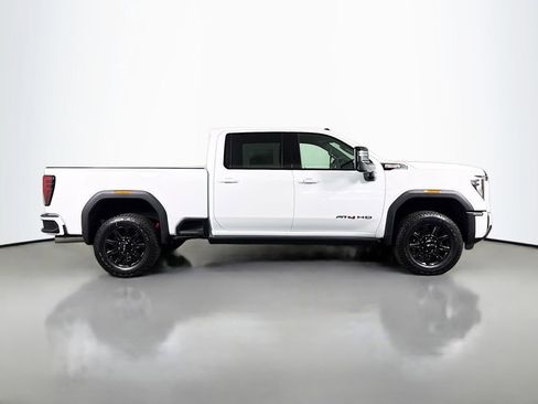 New 2026 GMC Sierra 2500 AT4 AWD/4WD image 8