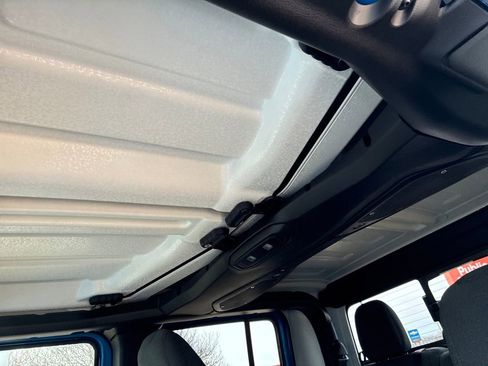 New 2026 Jeep Gladiator Sport image 21