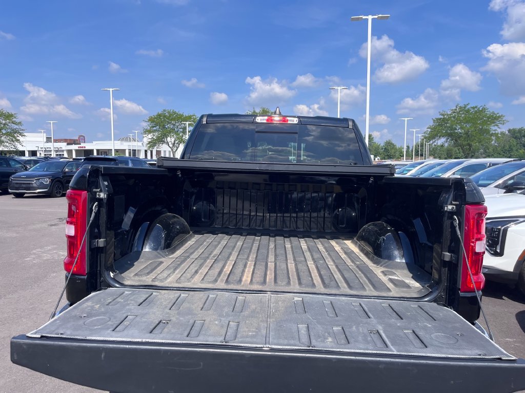 Used 2025 RAM 1500 Laramie AWD/4WD image 8