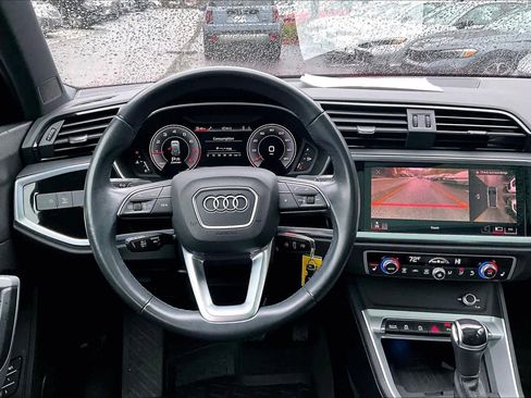 Used 2023 Audi Q3 2.0T Premium Plus w/ Premium Plus Package AWD/4WD image 8