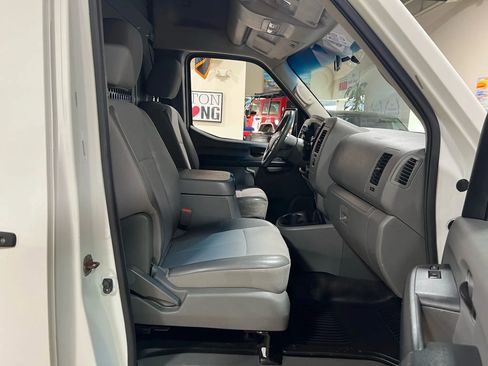 Used 2017 Nissan NV 2500 SV w/ Technology Package image 30