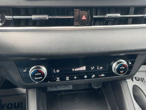 Used 2022 Mitsubishi Outlander SE FWD image 15