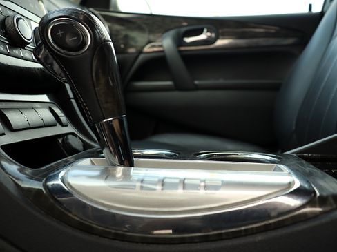 Used 2013 Buick Enclave Leather AWD/4WD image 39