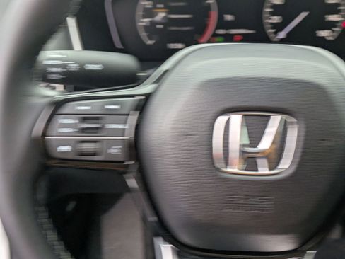 Used 2024 Honda Civic EX-L image 19