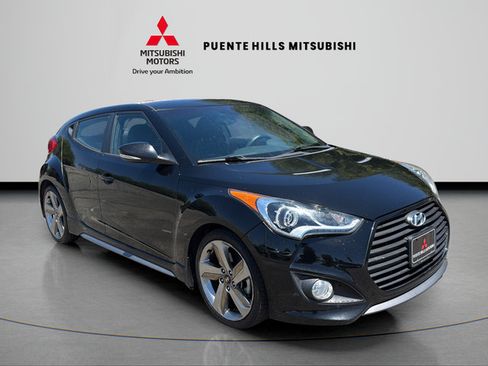 Used 2014 Hyundai Veloster Turbo FWD image 3