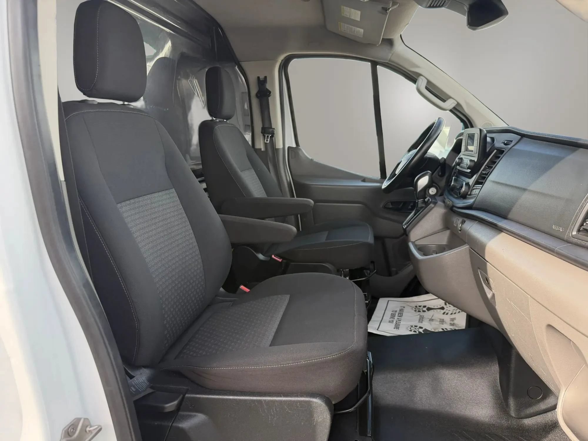 Used 2020 Ford Transit 250 Low Roof RWD image 18