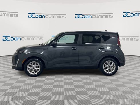 Used 2023 Kia Soul LX w/ LX Technology Package FWD image 5