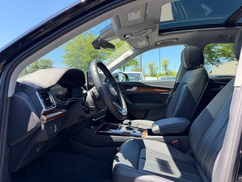 Used 2023 Audi Q5 2.0T Premium Plus w/ Premium Plus Package AWD/4WD image 19