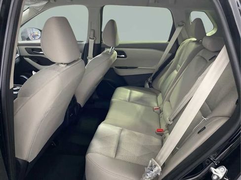 Certified 2025 Nissan Rogue SV image 24