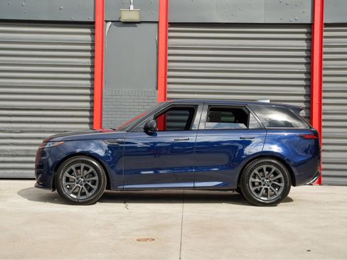 Used 2023 Land Rover Range Rover Sport SE Dynamic AWD/4WD image 7