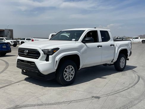 Used 2026 Toyota Tacoma SR AWD/4WD image 4