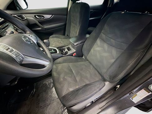 Used 2015 Nissan Rogue SV image 11